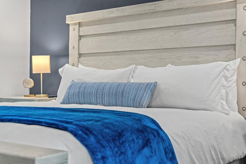 Newly Remodeled Beachfront Townhome - Sleeps 14 ปานามาซิตี้บีช ภายนอก รูปภาพ
