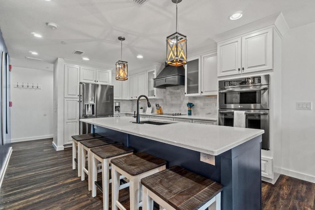 Newly Remodeled Beachfront Townhome - Sleeps 14 ปานามาซิตี้บีช ภายนอก รูปภาพ