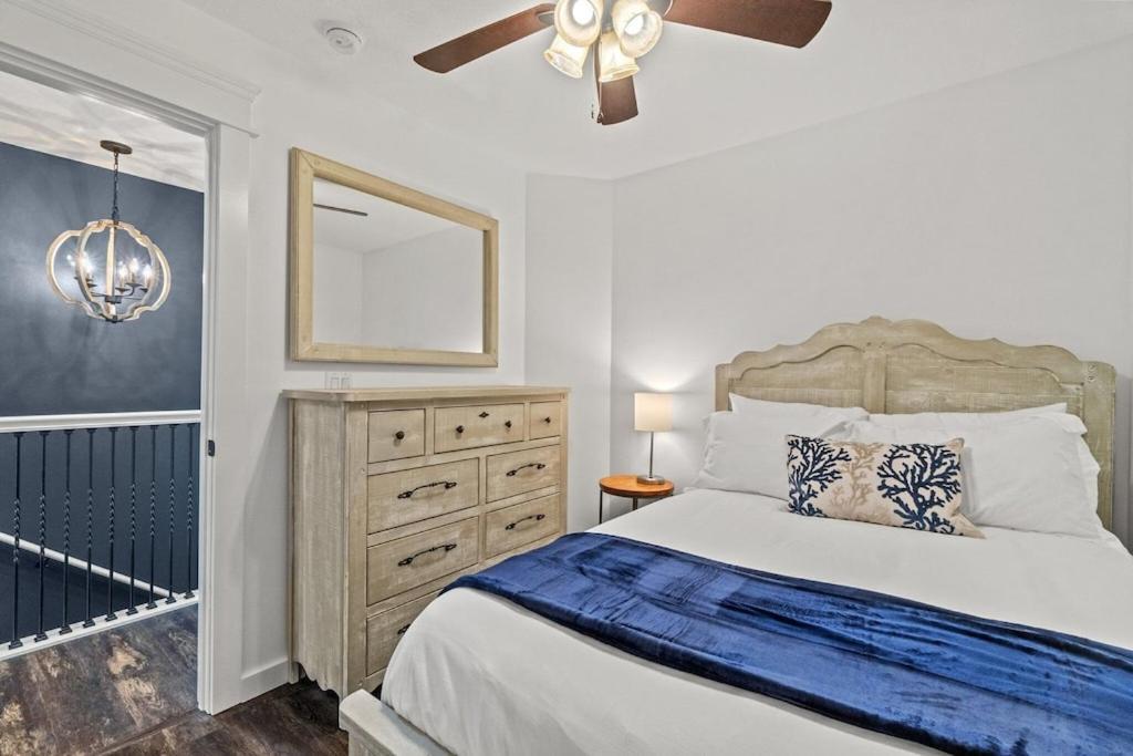 Newly Remodeled Beachfront Townhome - Sleeps 14 ปานามาซิตี้บีช ภายนอก รูปภาพ