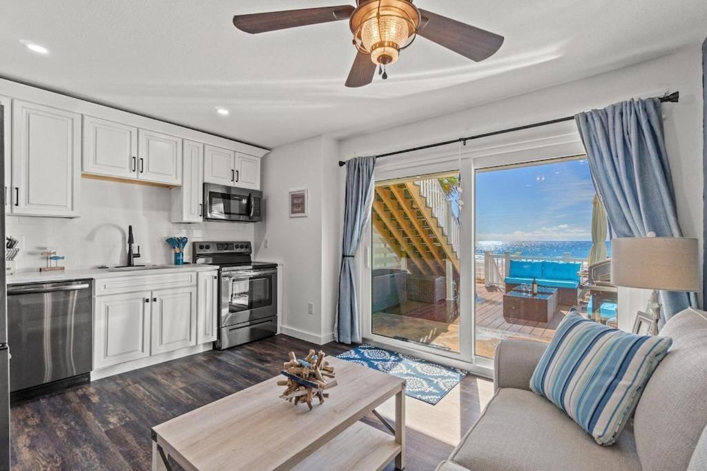 Newly Remodeled Beachfront Townhome - Sleeps 14 ปานามาซิตี้บีช ภายนอก รูปภาพ