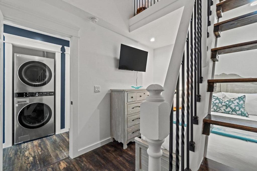 Newly Remodeled Beachfront Townhome - Sleeps 14 ปานามาซิตี้บีช ภายนอก รูปภาพ